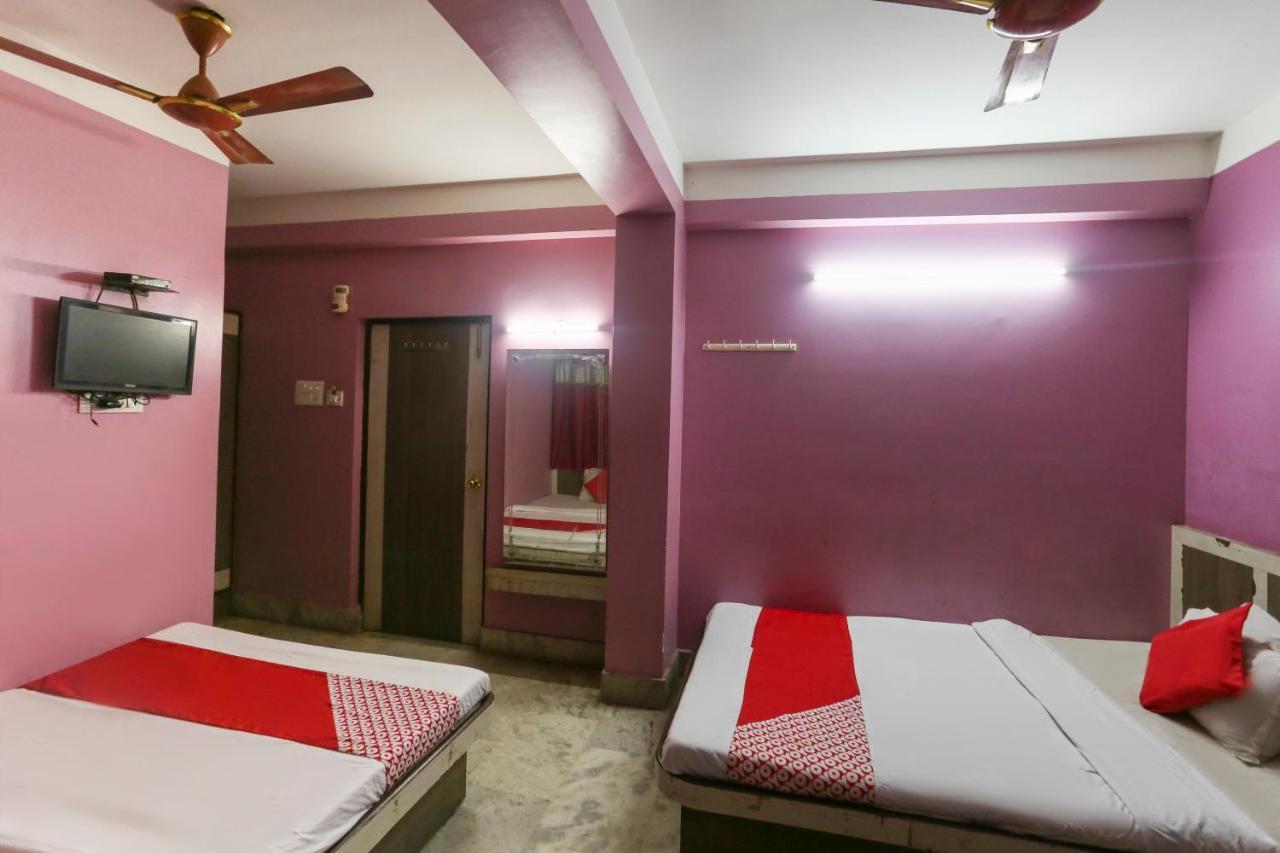 Oyo 60609 Hotel Tanushree Rampurhat Bagian luar foto