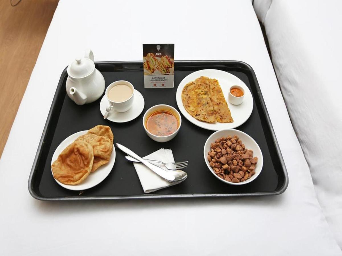 Oyo 60609 Hotel Tanushree Rampurhat Bagian luar foto