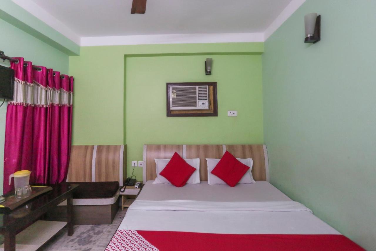 Oyo 60609 Hotel Tanushree Rampurhat Bagian luar foto