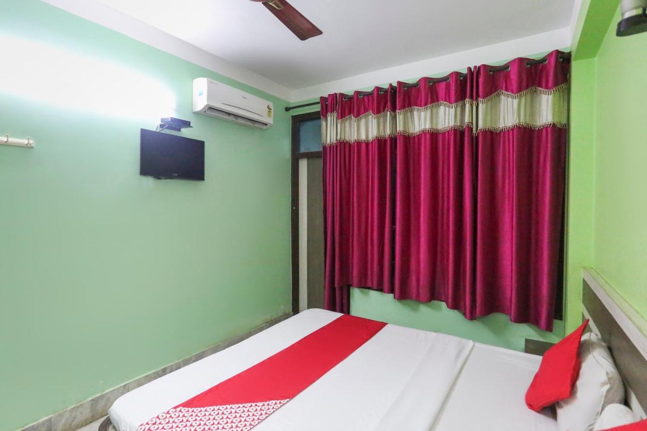 Oyo 60609 Hotel Tanushree Rampurhat Bagian luar foto