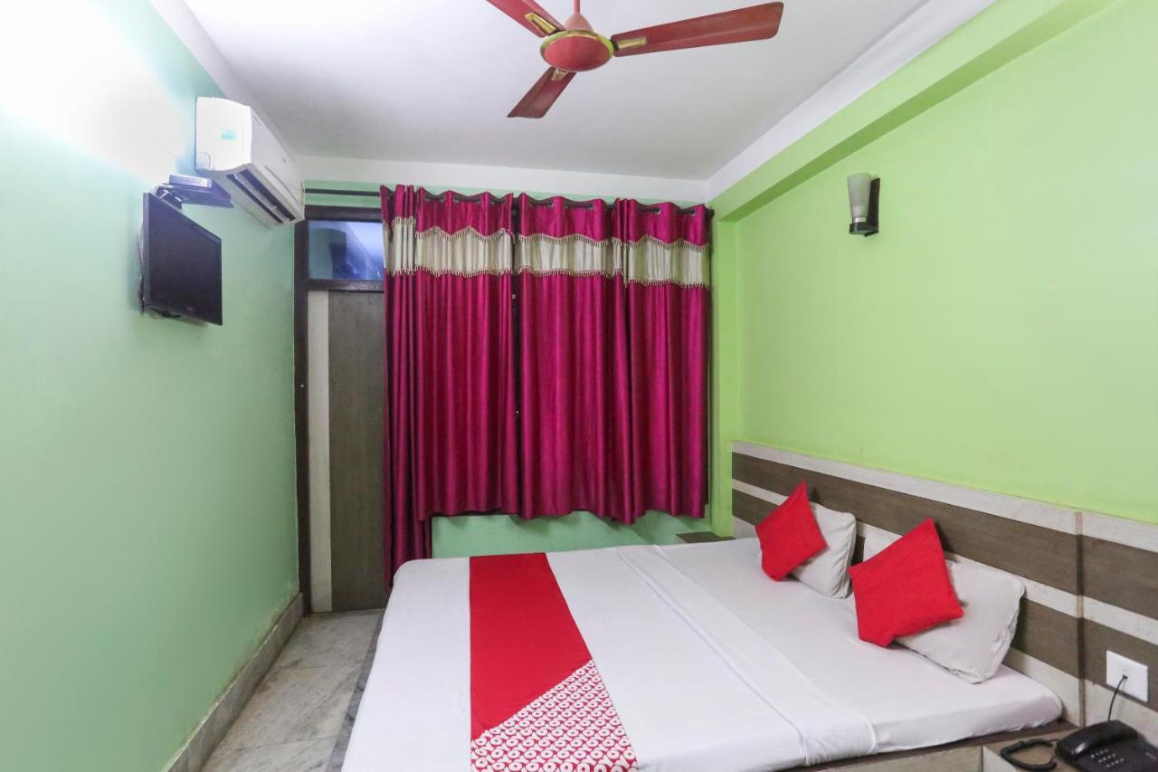 Oyo 60609 Hotel Tanushree Rampurhat Bagian luar foto