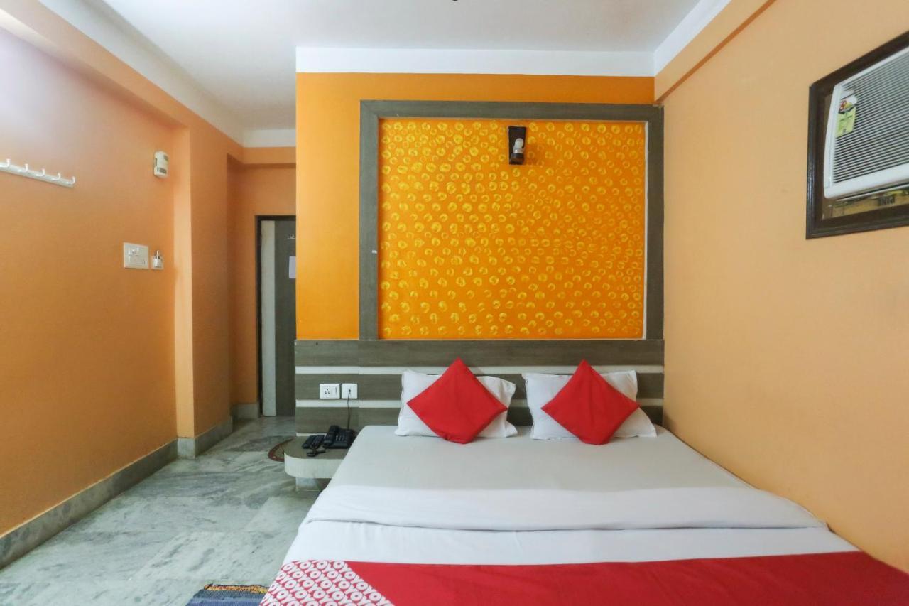 Oyo 60609 Hotel Tanushree Rampurhat Bagian luar foto
